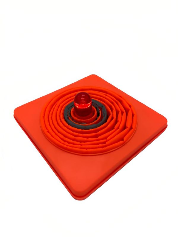 Складаний, гнучкий дорожній конус 700 мм з двома світловідбиваючими смужками та місцем для ліхтаря-маячка