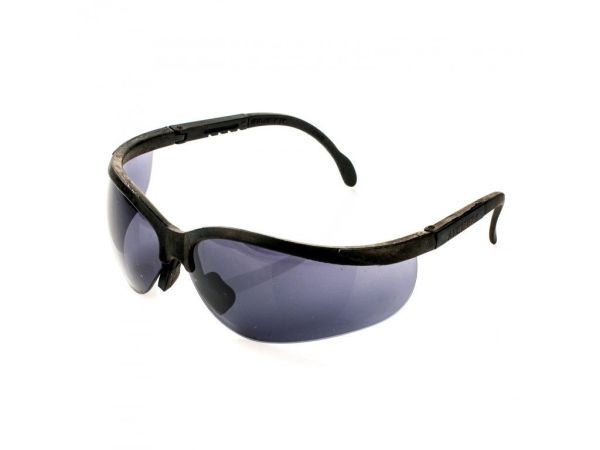 Окуляри захисні ВИГЛЯДАЮТЬ темними