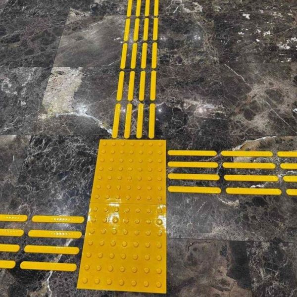 Поліуретанова самоклеюча тактильна плитка "Полоса" 300х300х3